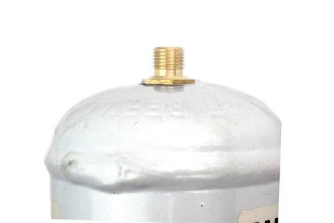 Photo of the valve on a disposable co2 cylinder